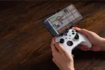 8Bitdo Mobile Gaming Clip for Xbox Controllers (Officially Licensed) - Xbox - Image 5